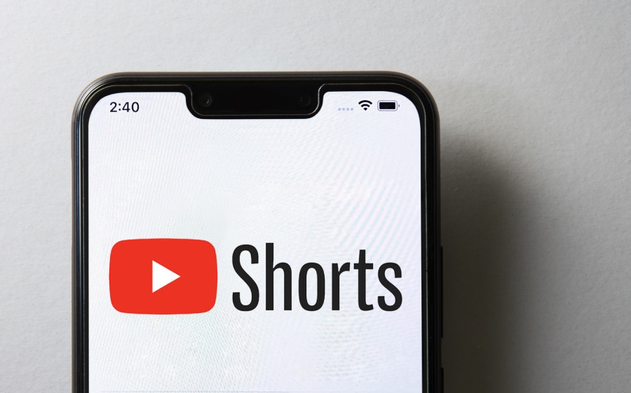 Una campaña de YouTube Shorts en un teléfono móvil